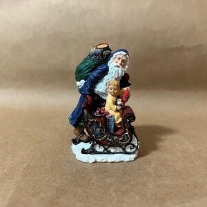 Pipka | Starlight Santa Handcrafted Father Christmas Figurine Mini Collection